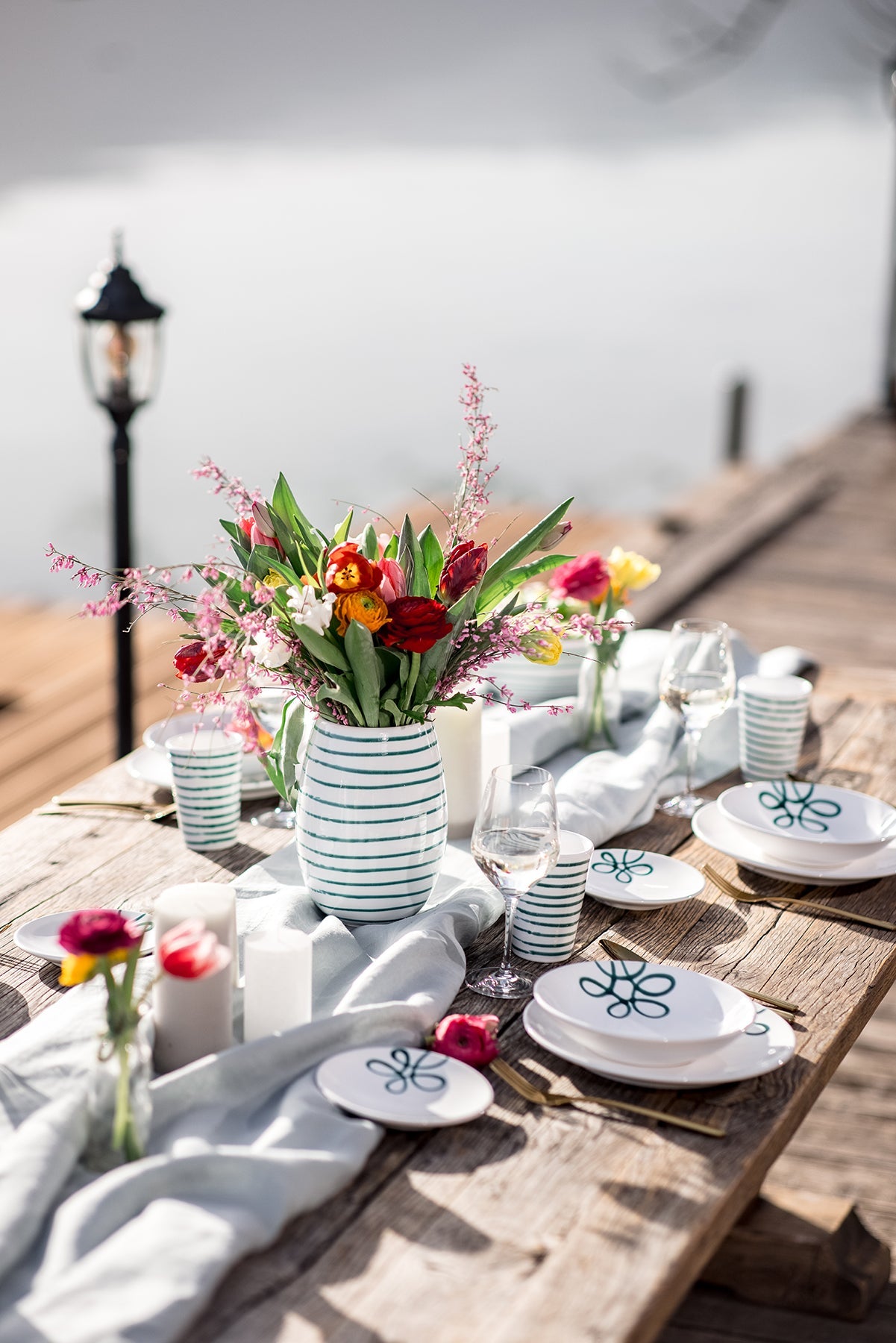 Gmundner Keramik gedeckter Tisch