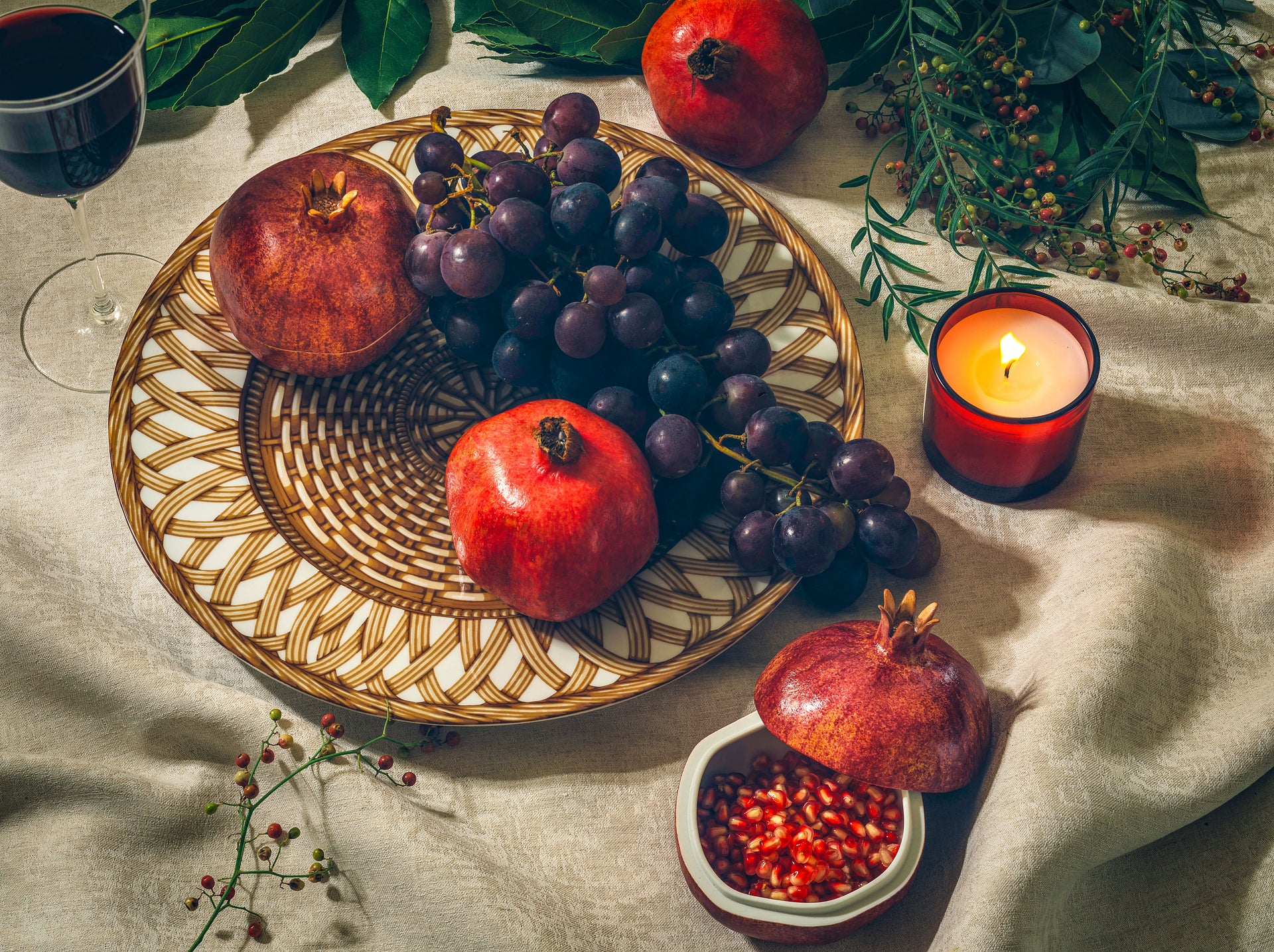 Granatapfeldose_aufgedeckt_Augarten