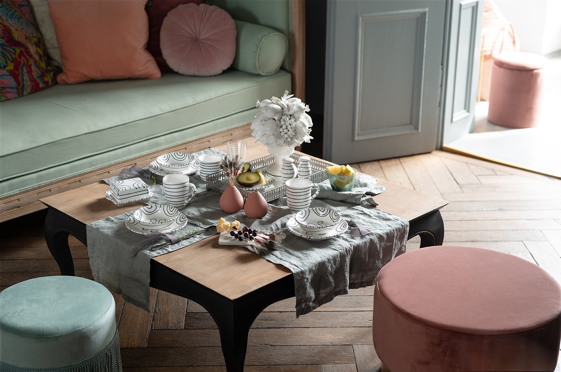 Graugeflammt-GmundnerKeramik-Tisch