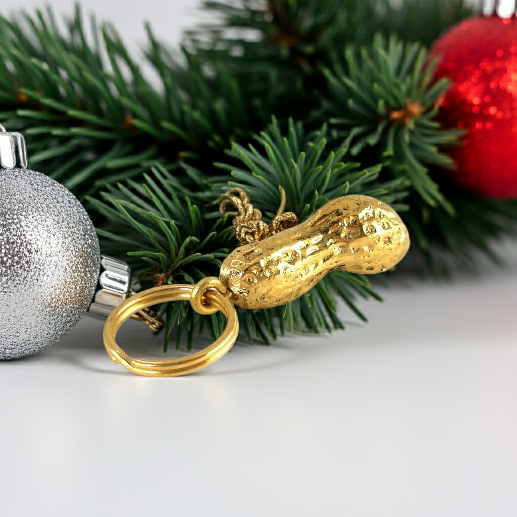 Schluesselanhaenger-_peanut_-mit_Weihnachtsmotiv