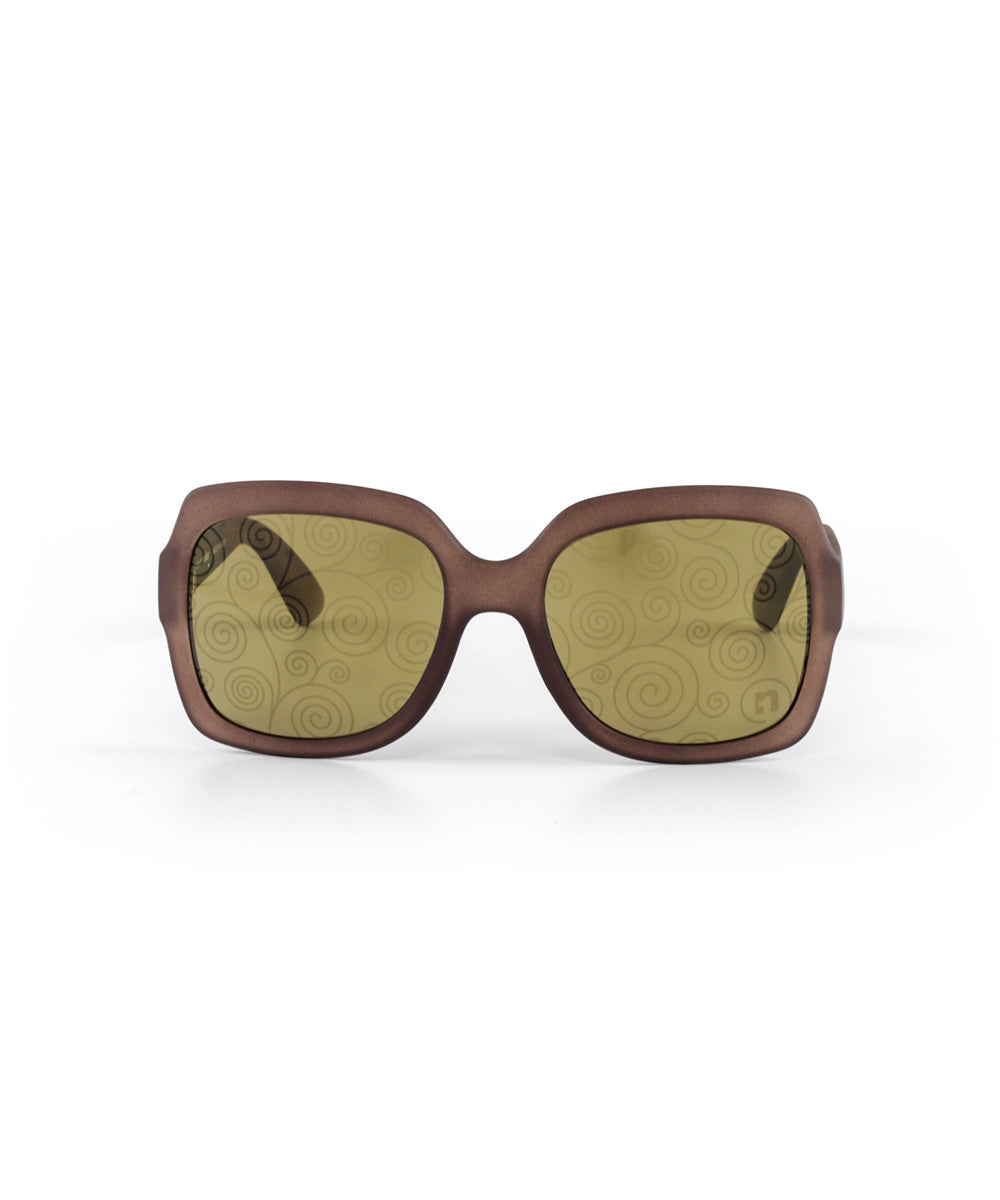 Sonnenbrille_lady_in_gold_front