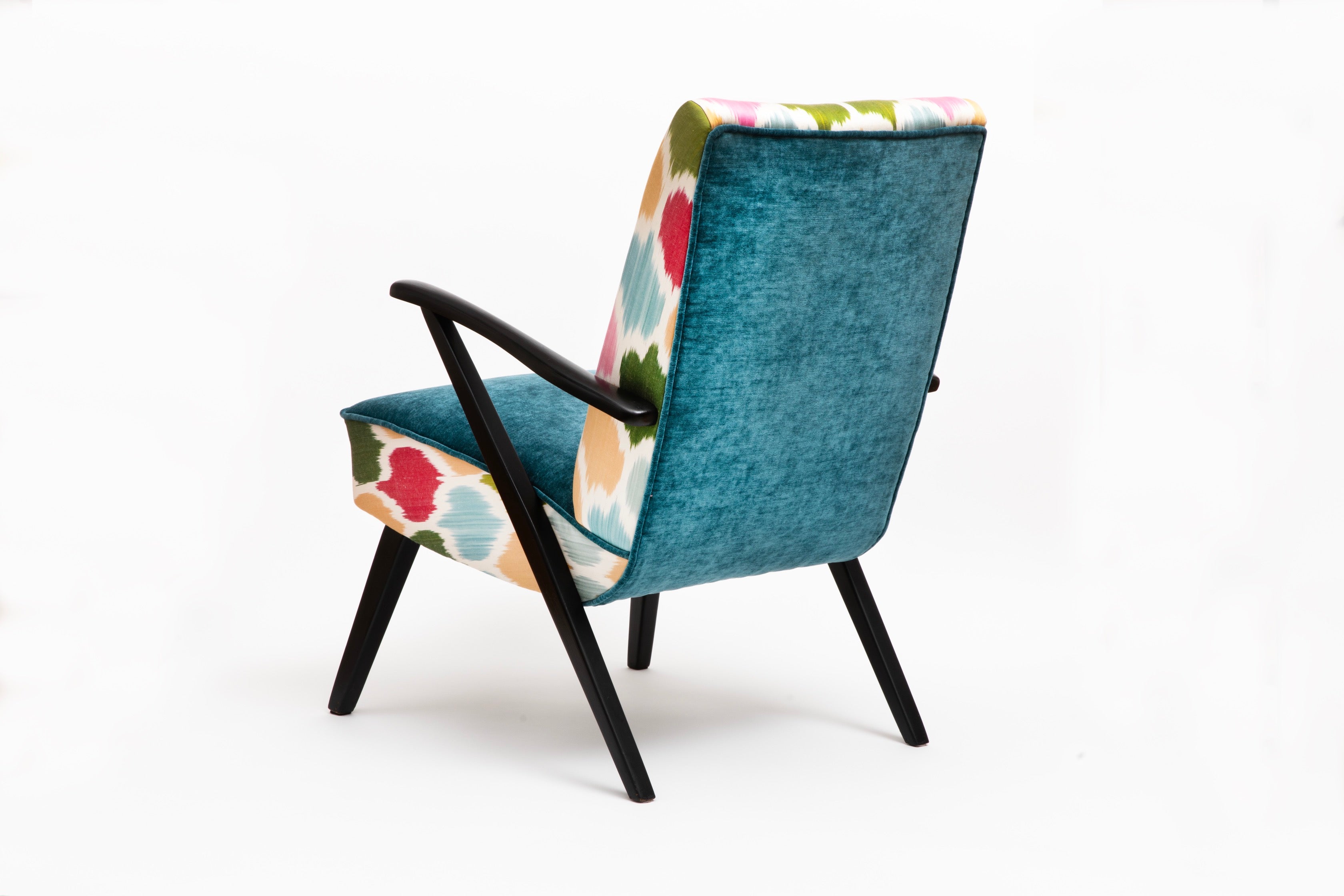 Vintage Armlehnenstuhl mit Ikat-Stoff