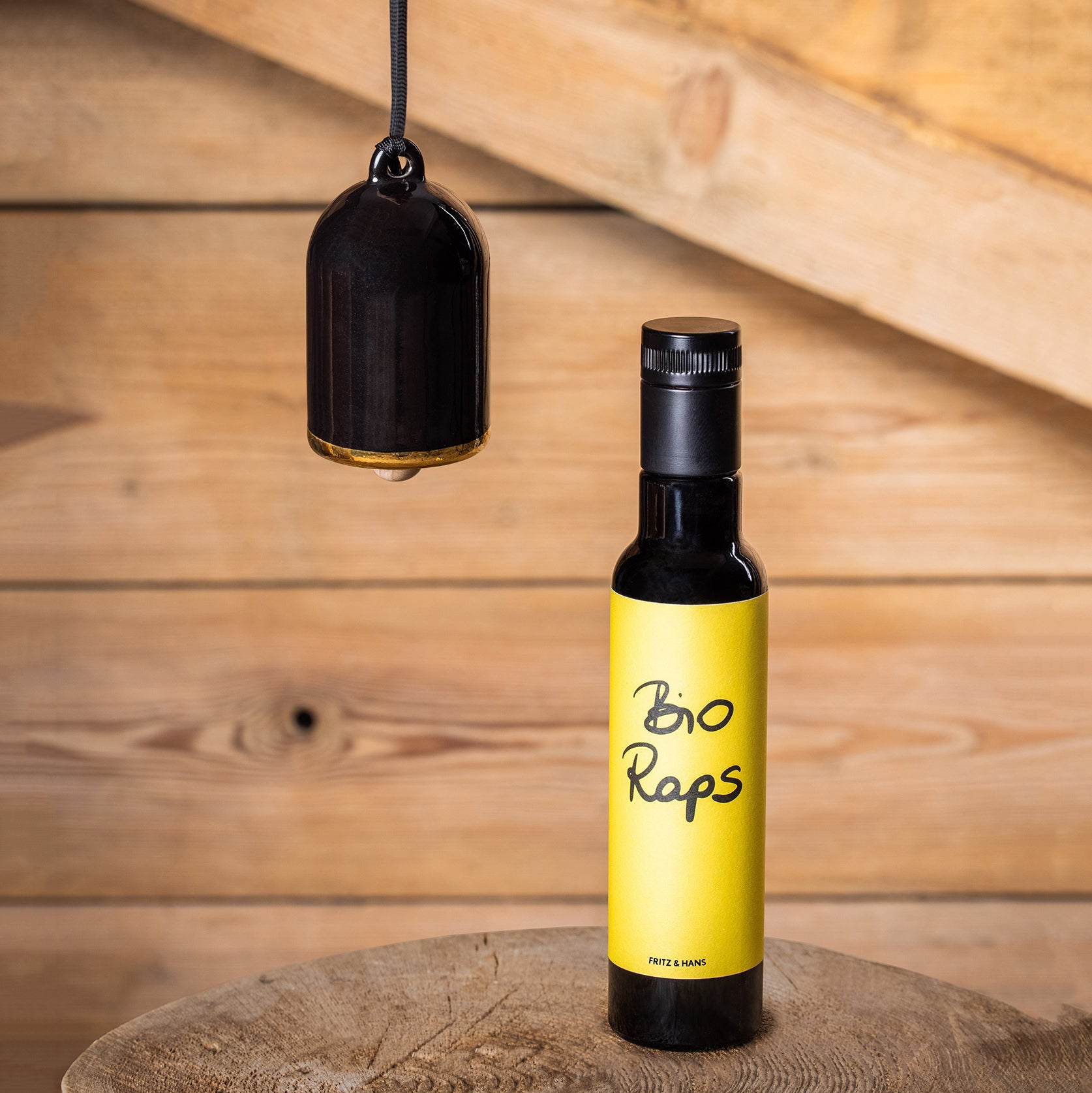 schwarze Porzellanglocke mit Bio Rapsöl von neu/zeug