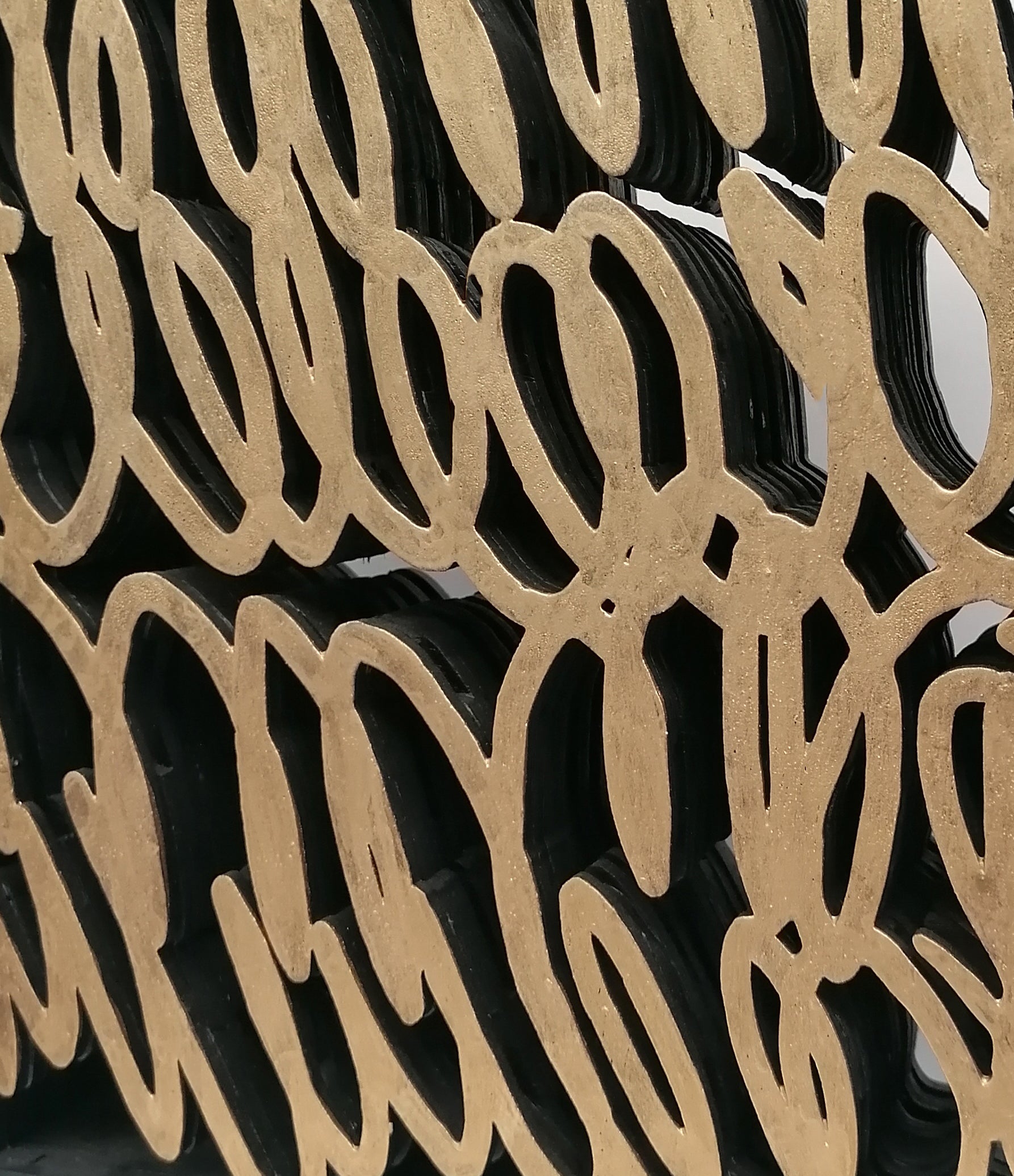 Skulptur "Süßer Brief" von Val Wecerka