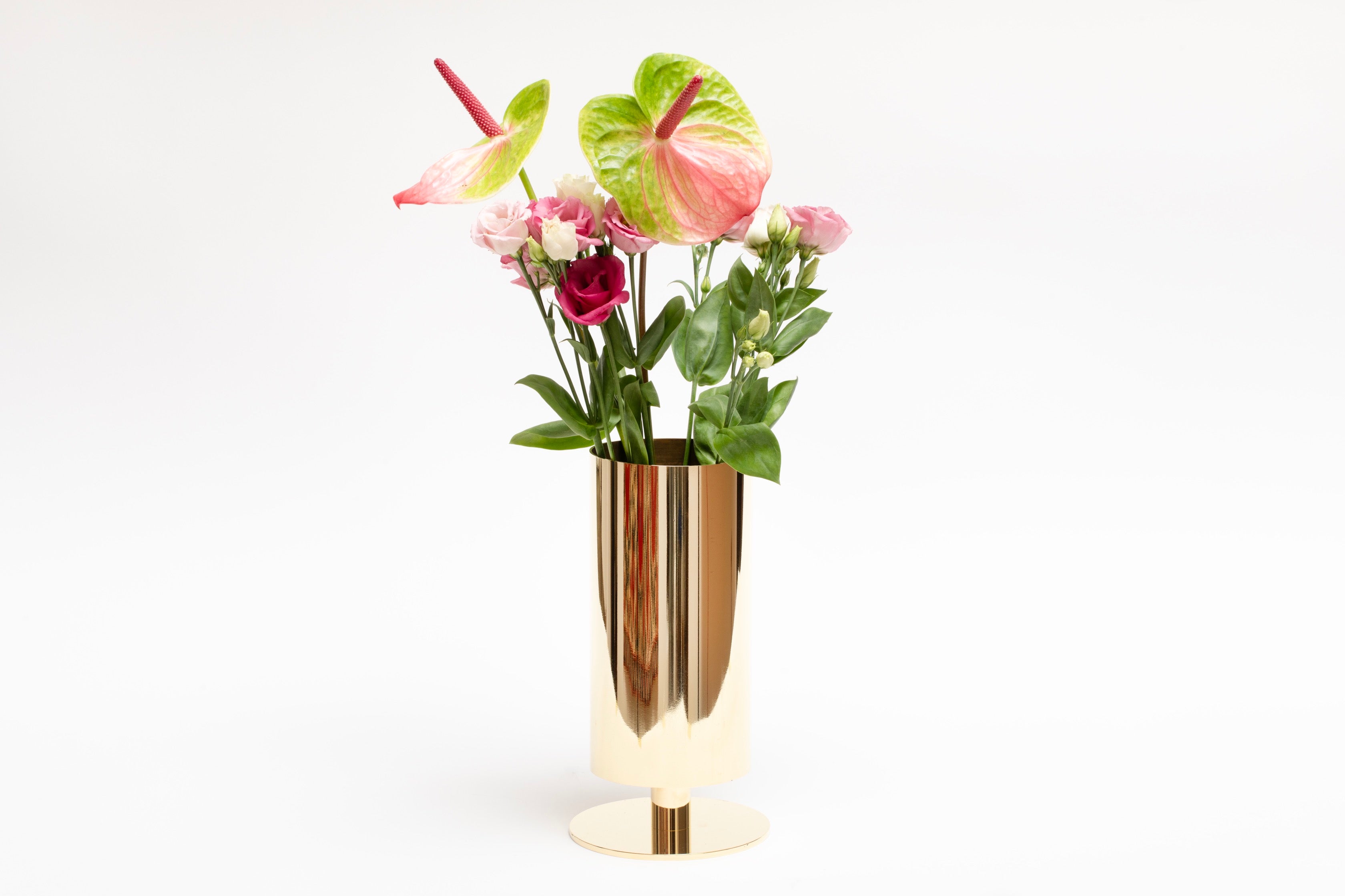 Blumenvase mit Blumen von Carl Auboeck