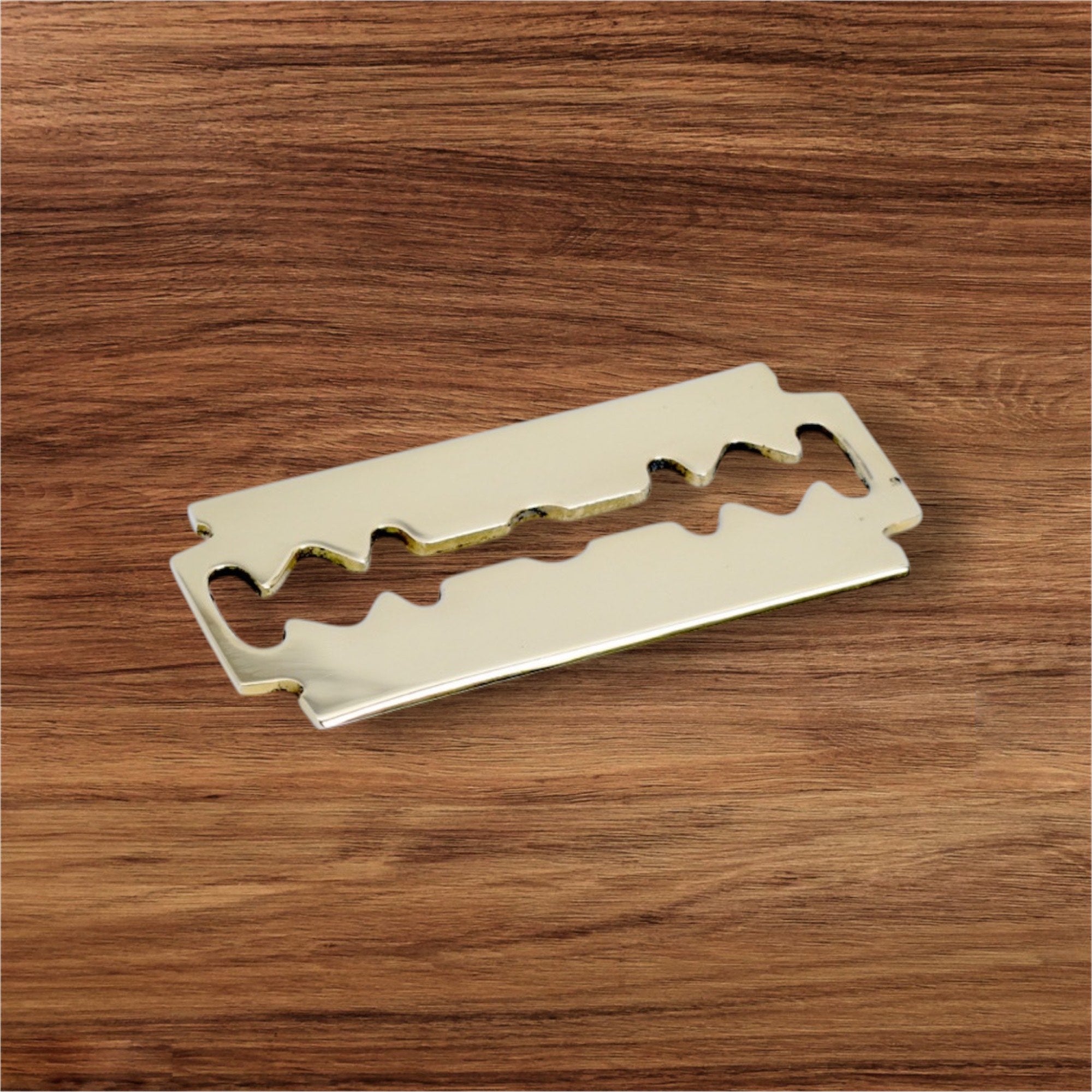 Briefbeschwerer_Rasierklinge_Auböck_Holz